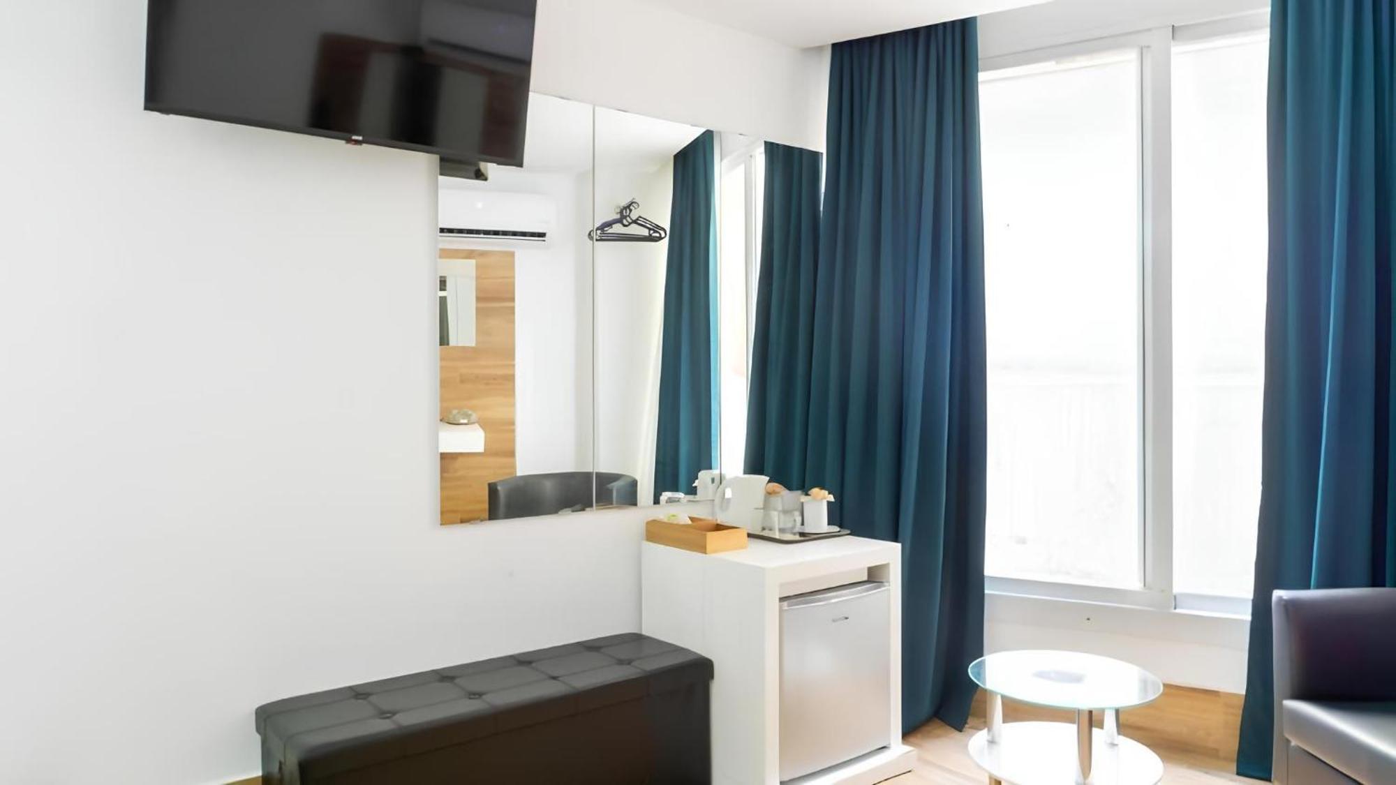 Ilustre Rooms Málaga Exteriör bild